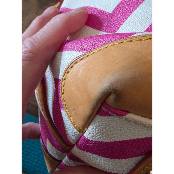 Dooney Bourke Chevron Pink White Satchel Handbag Leather Trim - Picture 10 of 12